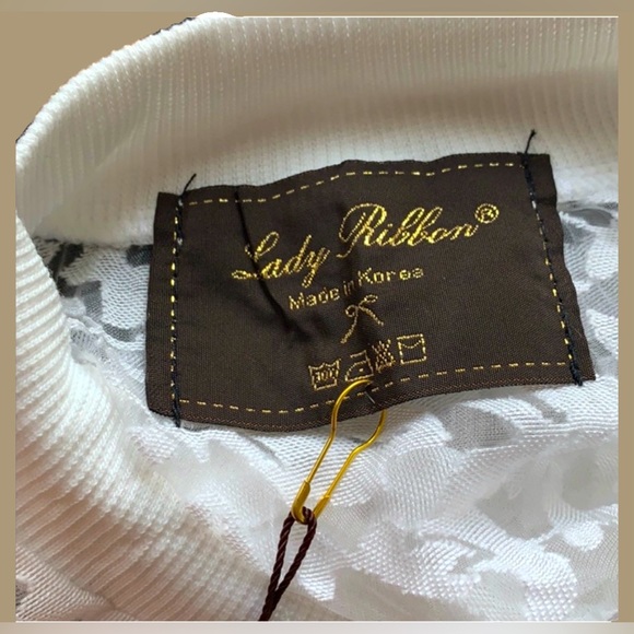 🌺Lady Ribbon NWT | New, White, Lace, Bat Wing, l/s, Small Top | Blouse🌸🌺 - Picture 4 of 11